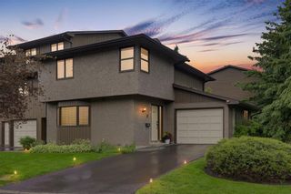 Photo 1: 23 23 Glamis Drive SW in Calgary: Glamorgan Row/Townhouse for sale : MLS®# A1043327