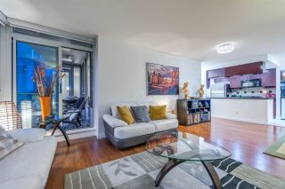 Photo 6: 1908 1033 MARINASIDE Crescent in Vancouver: Yaletown Condo for sale in "QUAYWEST" (Vancouver West)  : MLS®# R2467788
