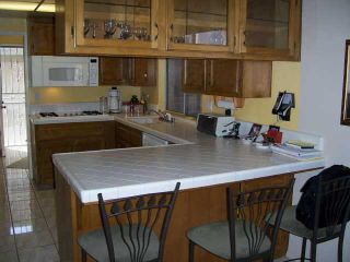 Photo 4: IMPERIAL BEACH Residential for sale or rent : 3 bedrooms : 932 Ebony