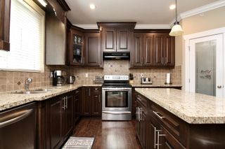Photo 4: 24916 108B Avenue in Maple Ridge: Thornhill MR House for sale in "Baker Ridge" : MLS®# R2903601