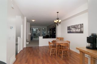 Photo 8: 19 55 HAWTHORN DRIVE in Port Moody: Heritage Woods PM Townhouse for sale : MLS®# R2048256