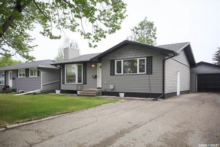Photo 2: 318 Boychuk Drive in Saskatoon: East College Park Residential for sale : MLS®# SK930085