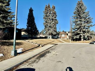 Photo 19: 5615 Thorndale Place NW in Calgary: Thorncliffe Detached for sale : MLS®# A2119305