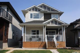 Photo 1: 422 Kloppenburg Street in Saskatoon: Evergreen Residential for sale : MLS®# SK928108