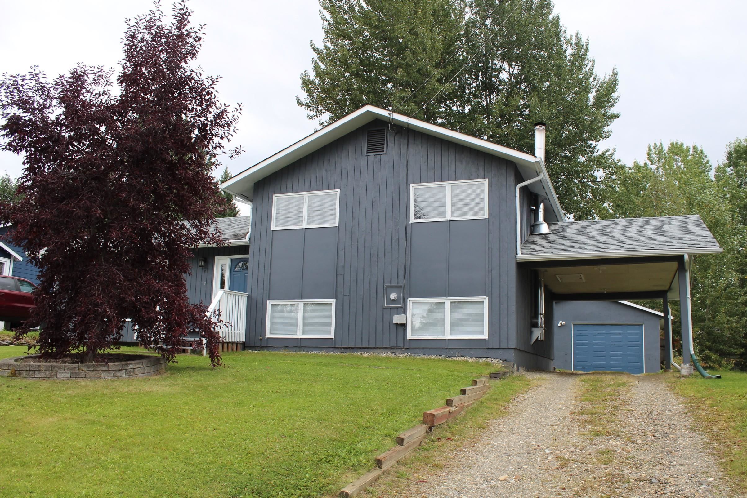 Main Photo: 8 LAURIER Drive in Mackenzie: Mackenzie -Town House for sale (Mackenzie (Zone 69))  : MLS®# R2677428