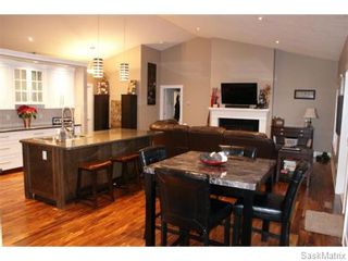 Photo 3: 25 LEIBEL Bay: Balgonie Single Family Dwelling for sale (Regina NE)  : MLS®# 557886