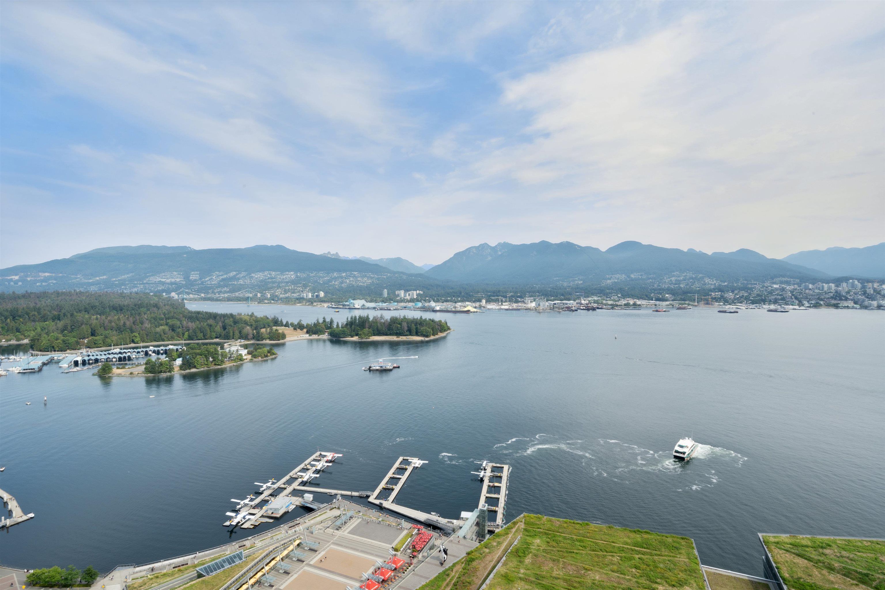 Main Photo: 4405 1011 W CORDOVA Street in Vancouver: Coal Harbour Condo for sale in "FAIRMONT PACIFIC RIM" (Vancouver West)  : MLS®# R2848537