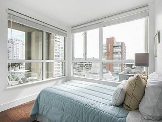 Photo 16: 1003 907 BEACH Avenue in Vancouver: Yaletown Condo for sale in "CORAL COURT" (Vancouver West)  : MLS®# V1136645