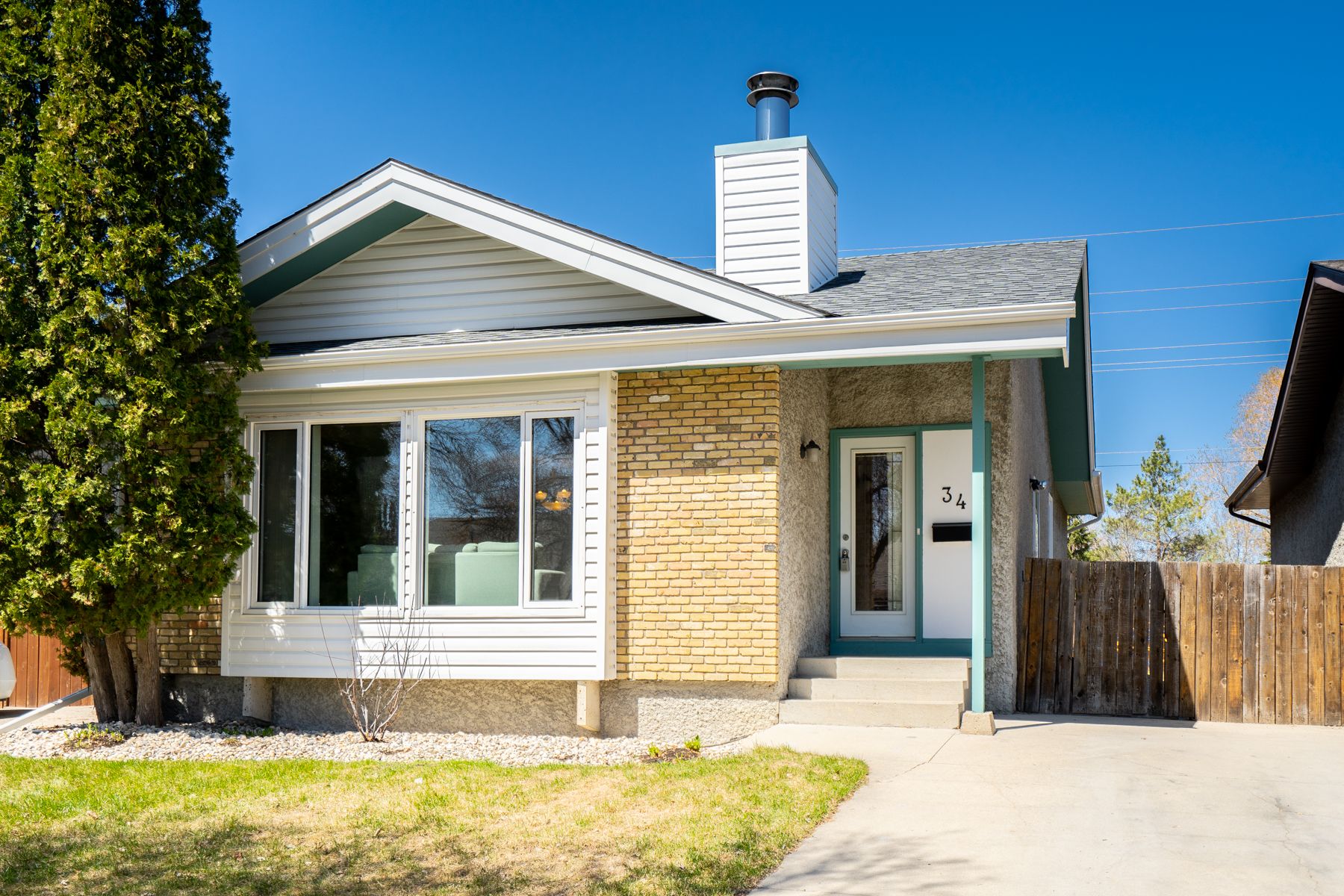 Main Photo: River Park South Bungalow: House for sale (Winnipeg) 