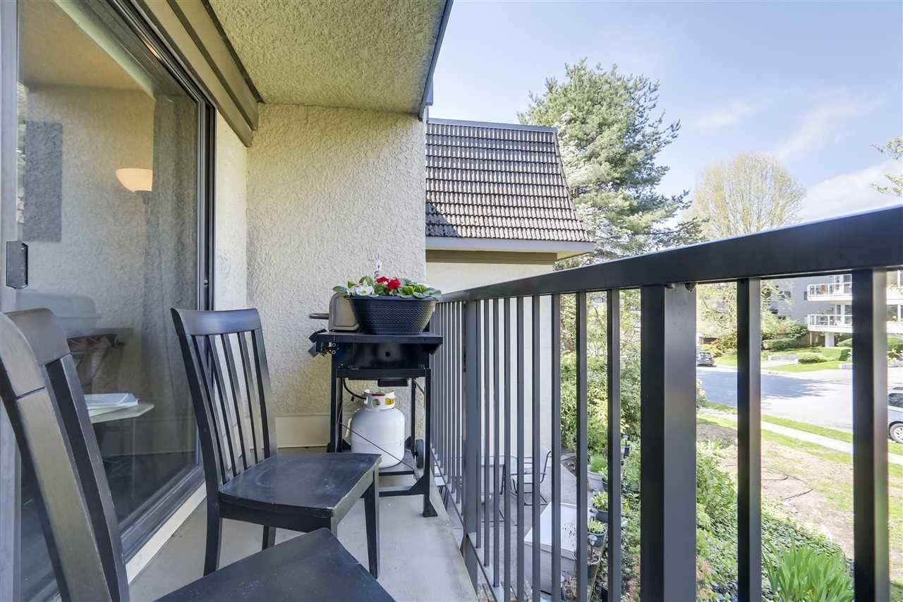 Main Photo: 206 307 W 2ND Street in North Vancouver: Lower Lonsdale Condo for sale in "Shorecrest" : MLS®# R2559579