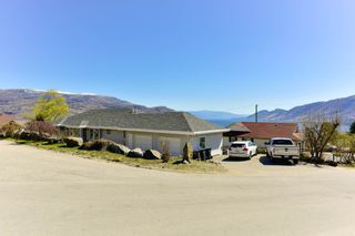 Photo 3: 6093 Ellison Avenue in Peachland: House for sale : MLS®# 10239343