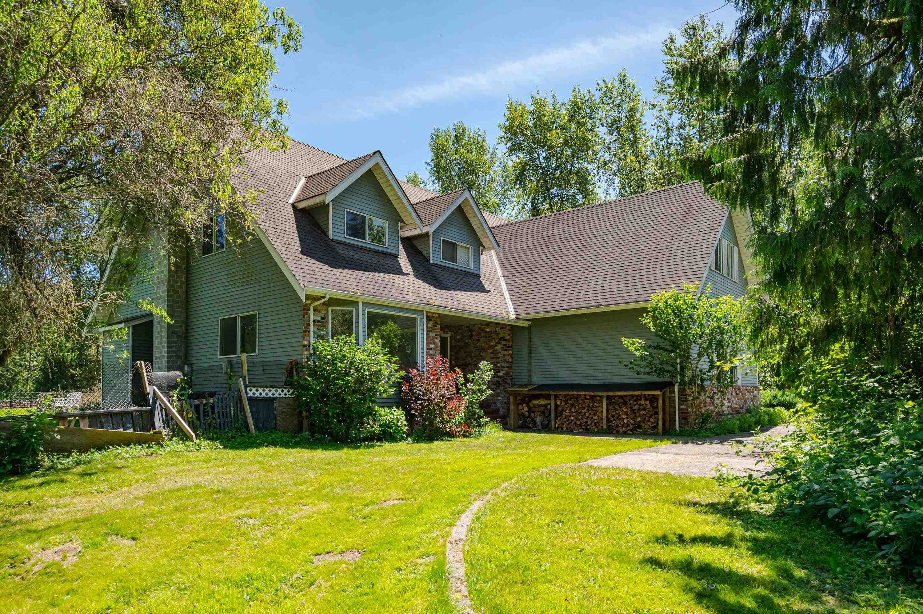 Main Photo: 7558 258 STREET in : County Line Glen Valley House for sale : MLS®# R2711093
