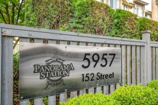 Photo 2: 63 5957 152 Street in Surrey: Sullivan Station Townhouse for sale in "Panorama Station" : MLS®# R2736997