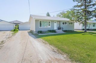Main Photo: 867 Community Row in Winnipeg: Charleswood Residential for sale (1G)  : MLS®# 202212271