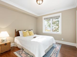 Photo 31: 14480 MAGDALEN Crescent: White Rock House for sale in "West White Rock" (South Surrey White Rock)  : MLS®# R2859179