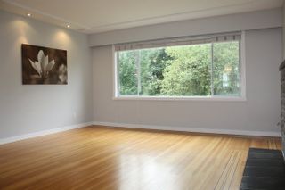 Photo 2: 3063 ROSEMONT Drive in Vancouver East: Home for sale : MLS®# V1028623