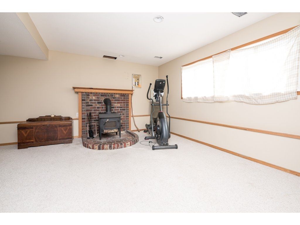 Photo 17: Photos: 6225 DUNDEE Place in Sardis: Sardis West Vedder Rd House for sale : MLS®# R2104805