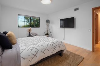 Photo 20: MOUNT HELIX House for sale : 4 bedrooms : 9803 Grosalia Ave in La Mesa