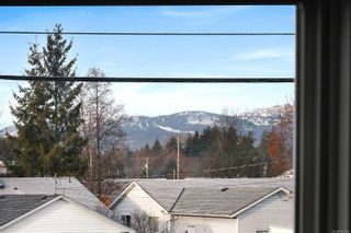 Photo 5: A/B 2308 Tull Ave in Courtenay: CV Courtenay City House for sale (Comox Valley)  : MLS®# 921740
