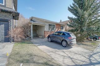 Photo 2: 320 Bermuda Drive NW in Calgary: Beddington Heights Detached for sale : MLS®# A1211726