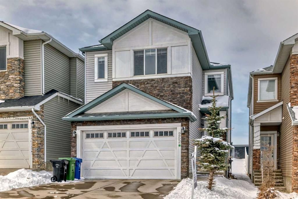 Main Photo: 252 Nolanhurst Crescent NW in Calgary: Nolan Hill Detached for sale : MLS®# A2117718