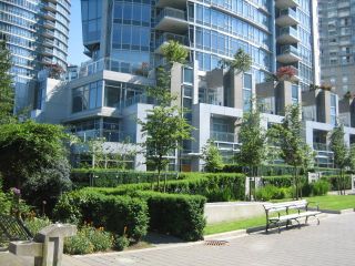 Photo 1: TH26 1281 West Cordova in Callisto of Coal Harbour: Coal Harbour Home for sale ()  : MLS®# V596082