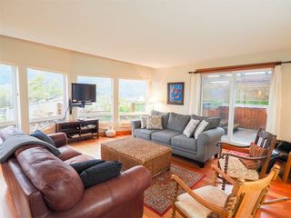 Photo 5: 1005 PANORAMA Place in Squamish: Hospital Hill House for sale in "Hospital Hill" : MLS®# R2442448