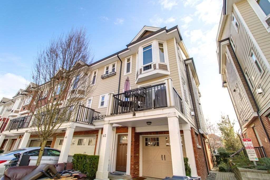 Main Photo: 42 20738 84 Avenue in Langley: Willoughby Heights Townhouse for sale in "YORKSON CREEK" : MLS®# R2248825
