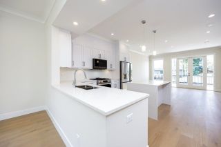 Photo 9: 335 E 6TH Street in North Vancouver: Lower Lonsdale 1/2 Duplex for sale : MLS®# R2875089