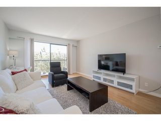 Photo 2: 303 1544 FIR Street: White Rock Condo for sale in "JUNIPER ARMS" (South Surrey White Rock)  : MLS®# R2703978