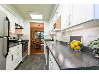 Photo 6: 412 CARDIFF Way in Port Moody: College Park PM Townhouse for sale in "EASTHILL" : MLS®# V1059936