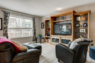Photo 2: 143 COUGARSTONE Garden SW in Calgary: Cougar Ridge Detached for sale : MLS®# C4295738