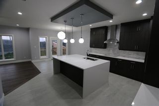 Photo 7: 15884 10 Avenue SW in Edmonton: Zone 56 House for sale : MLS®# E4271652