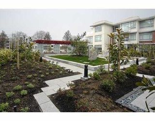 Photo 1: 320 2268 W BROADWAY BB in Vancouver: Kitsilano Condo for sale (Vancouver West)  : MLS®# V697031
