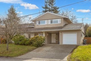 Photo 1: 3804 Campus Cres in Saanich: SE Mt Tolmie House for sale (Saanich East)  : MLS®# 957899