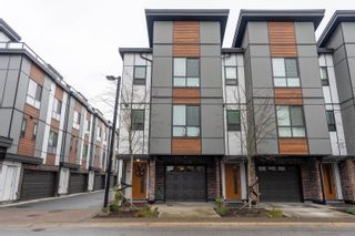 Photo 3: 28 19789 55 Avenue: Townhouse for sale in Langley: MLS®# R2740169