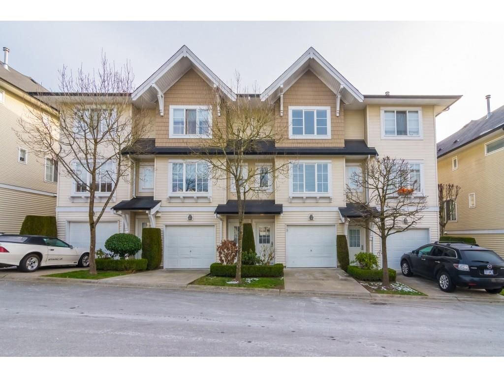 Main Photo: 31 20560 66 Avenue in Langley: Willoughby Heights Townhouse for sale in "Amberleigh" : MLS®# R2334687