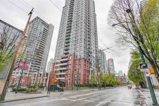 Photo 3: 2408 909 MAINLAND Street in Vancouver: Yaletown Condo for sale in "Yaletown Park II" (Vancouver West)  : MLS®# R2157155