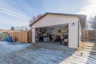 Photo 4: 5020 Rundleview Road NE in Calgary: Rundle Detached for sale : MLS®# A2026318