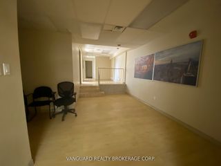 Photo 3: 101 800 Bathurst Street in Toronto: Annex Property for sale (Toronto C02)  : MLS®# C7042578