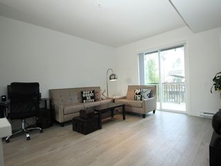 Photo 2: 16 2325 RANGER Lane in Port Coquitlam: Riverwood Townhouse for sale in "Fremont Blue" : MLS®# R2272901