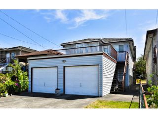Photo 19: 3167 E 3RD Avenue in Vancouver: Renfrew VE House for sale (Vancouver East)  : MLS®# V1134930