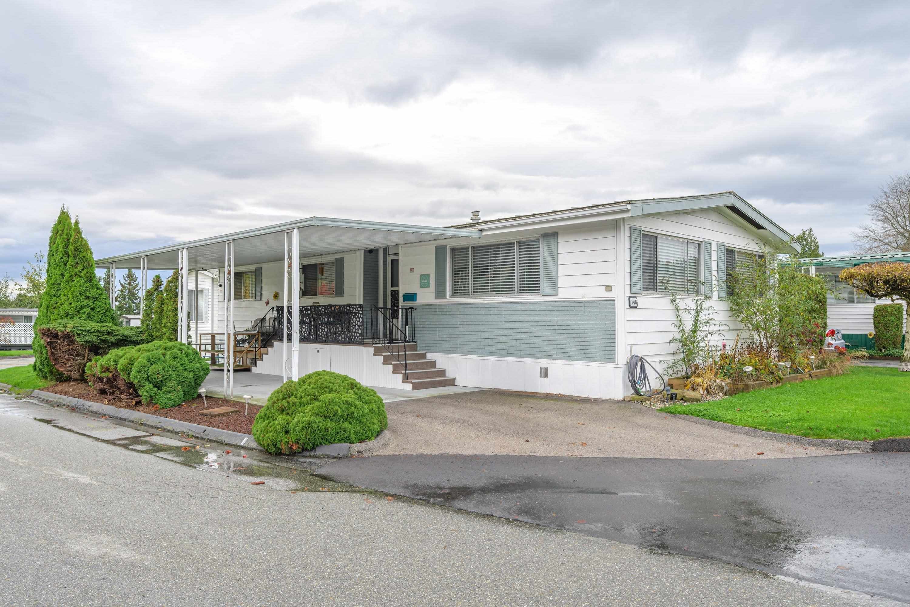 Main Photo: 148 1840 160 Street in Surrey: King George Corridor Manufactured Home for sale in "Breakaway Bays" (South Surrey White Rock)  : MLS®# R2830687