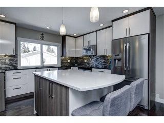 Photo 18: 300 BRACEWOOD Road SW in Calgary: Braeside House for sale : MLS®# C4107454