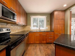 Photo 7: 2607 QU'APPELLE Boulevard in Kamloops: Juniper Ridge House for sale : MLS®# 171534