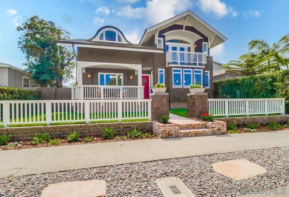Main Photo: OCEAN BEACH House for sale : 5 bedrooms : 4353 Narragansett Ave in San Diego