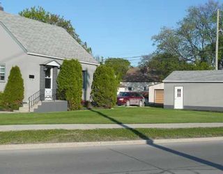 Photo 2: 50 HAIG Avenue in WINNIPEG: St Vital Residential for sale (South East Winnipeg)  : MLS®# 2909656