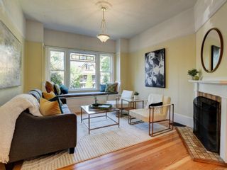 Photo 3: 1127 Chapman St in Victoria: Vi Fairfield West House for sale : MLS®# 943124