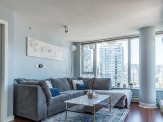 Photo 4: 2807 688 ABBOTT Street in Vancouver: Downtown VW Condo for sale in "Firenze II" (Vancouver West)  : MLS®# R2817920