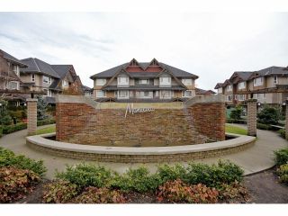 Photo 1: 85 7088 191ST Street in Surrey: Clayton Condo for sale (Cloverdale)  : MLS®# F1302395